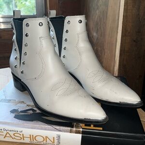 Marc Fisher western bootie